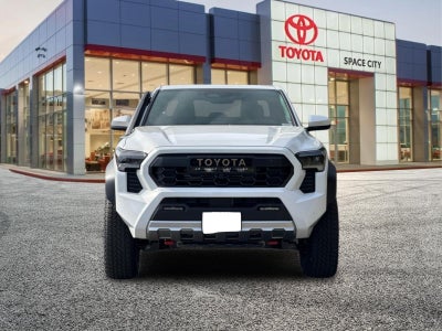 2026 Toyota Tacoma i-FORCE MAX Trailhunter