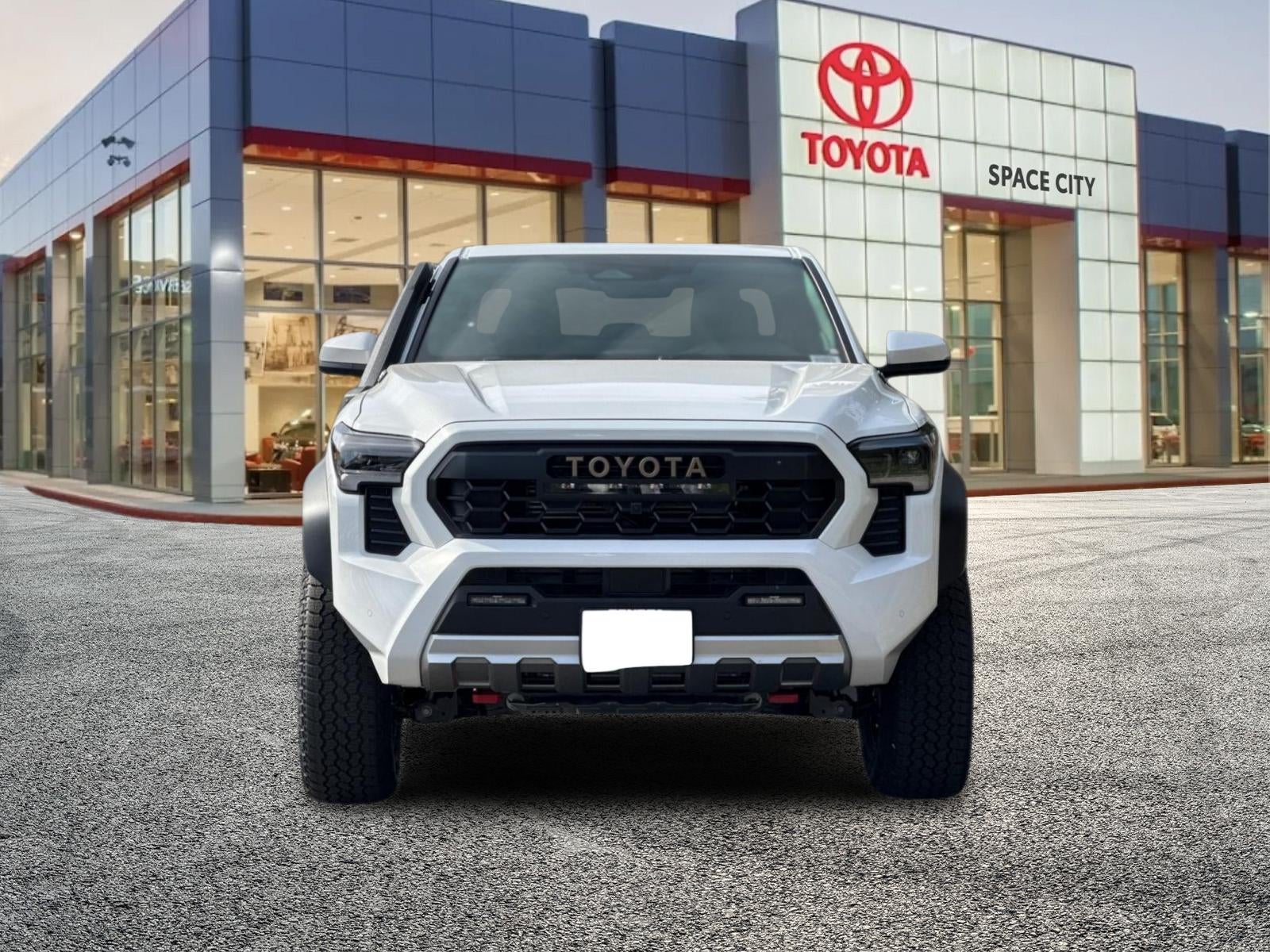 2026 Toyota Tacoma i-FORCE MAX Trailhunter
