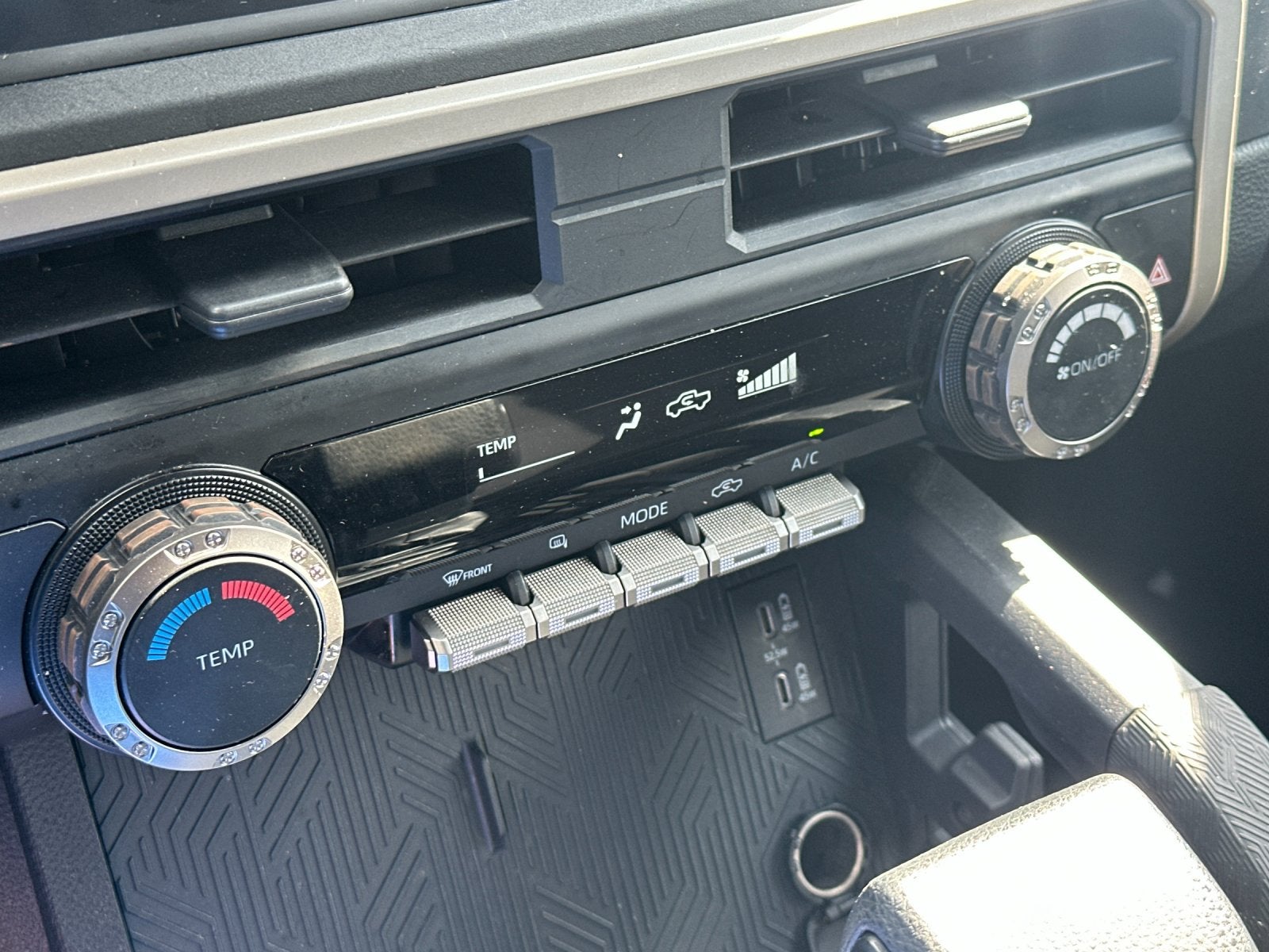 2025 Toyota Tacoma SR