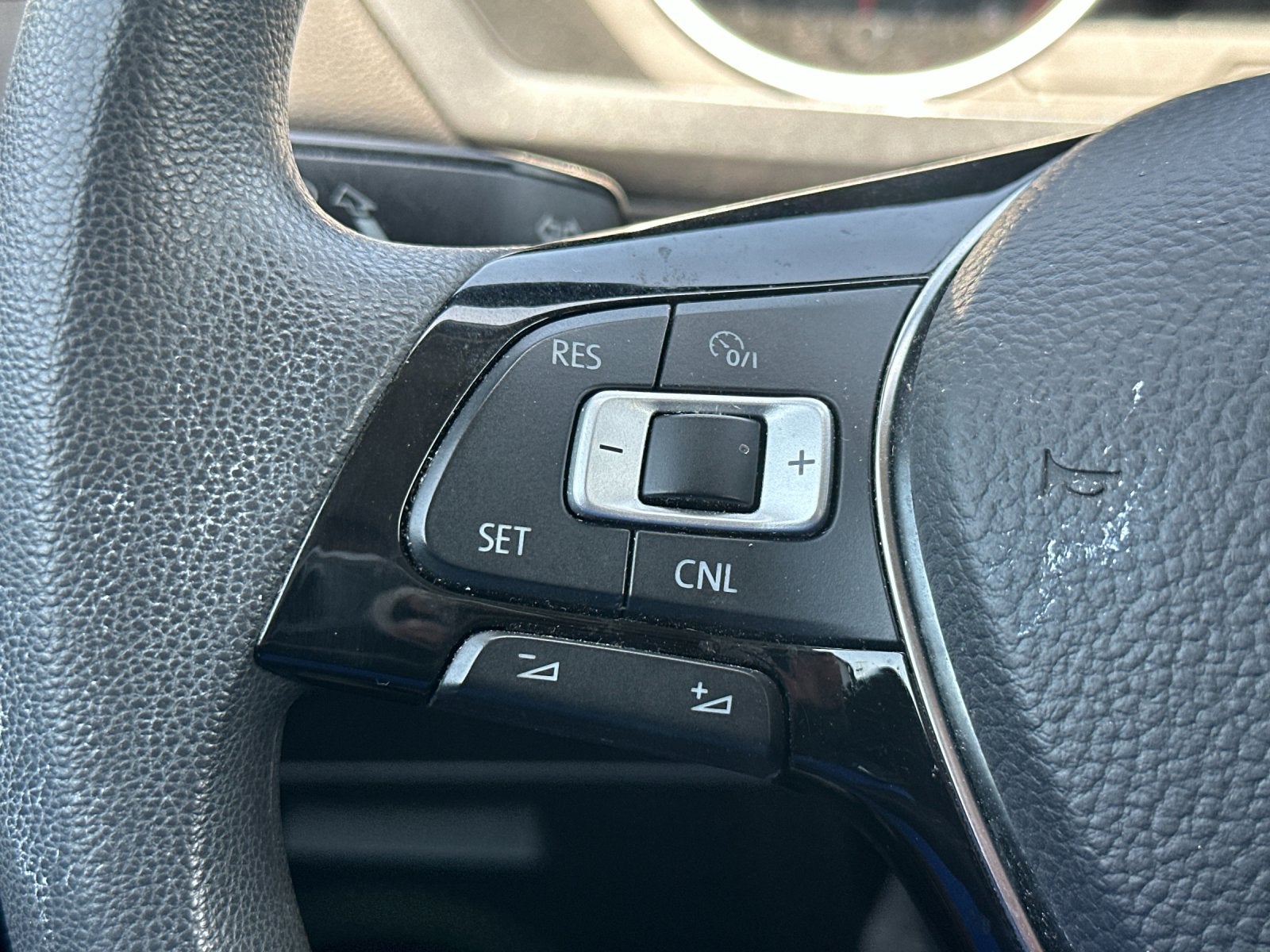 2018 Volkswagen Tiguan 2.0T S