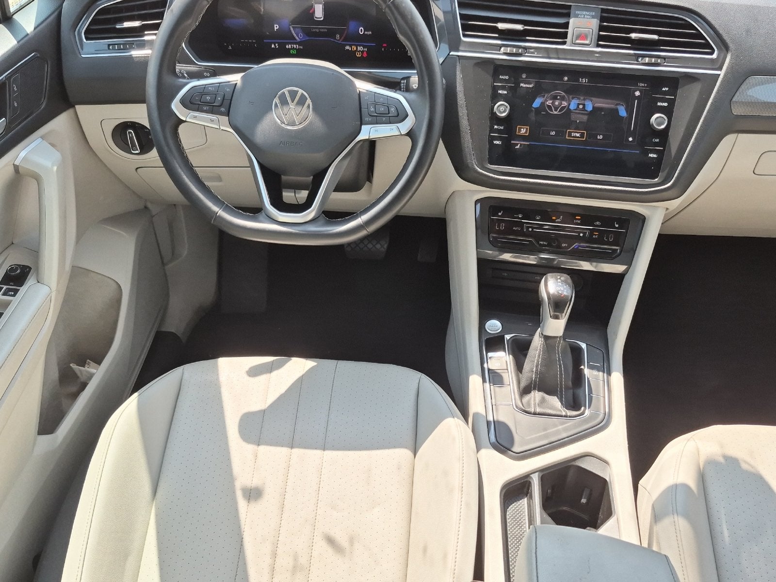 2023 Volkswagen Tiguan 2.0T SE