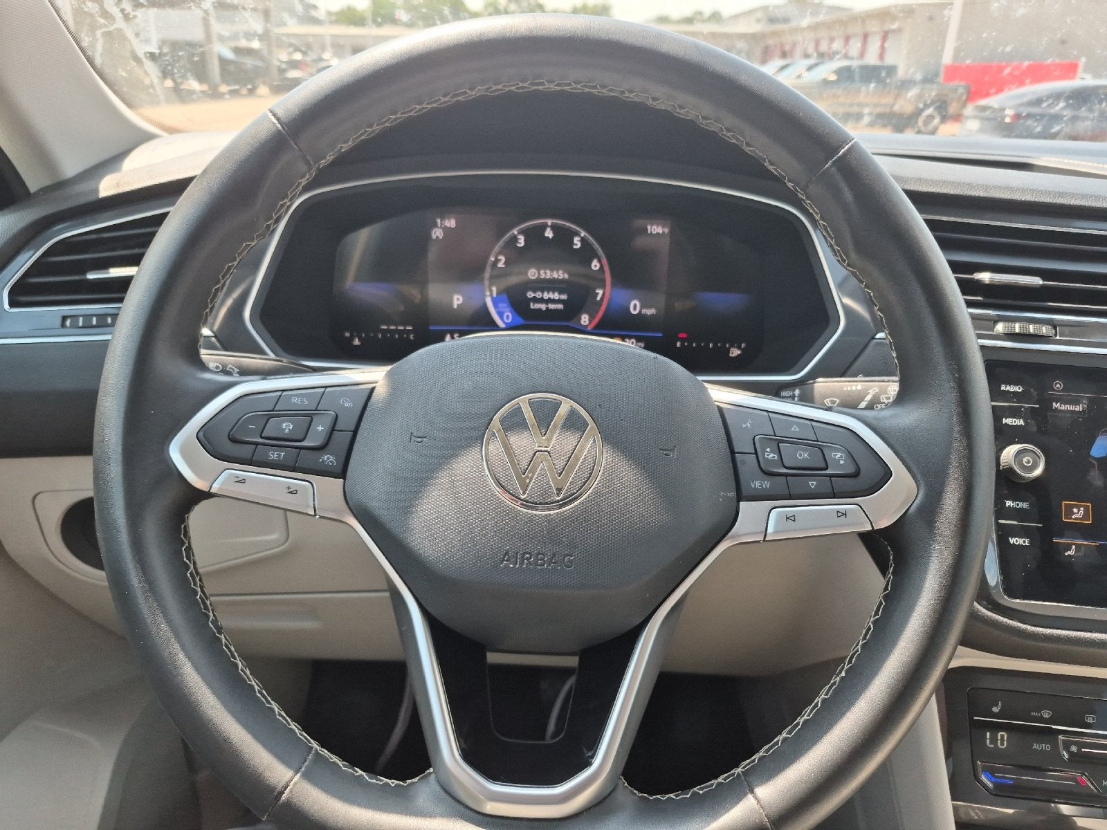 2023 Volkswagen Tiguan 2.0T SE