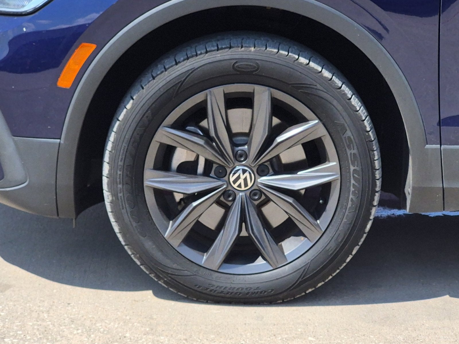 2023 Volkswagen Tiguan 2.0T SE