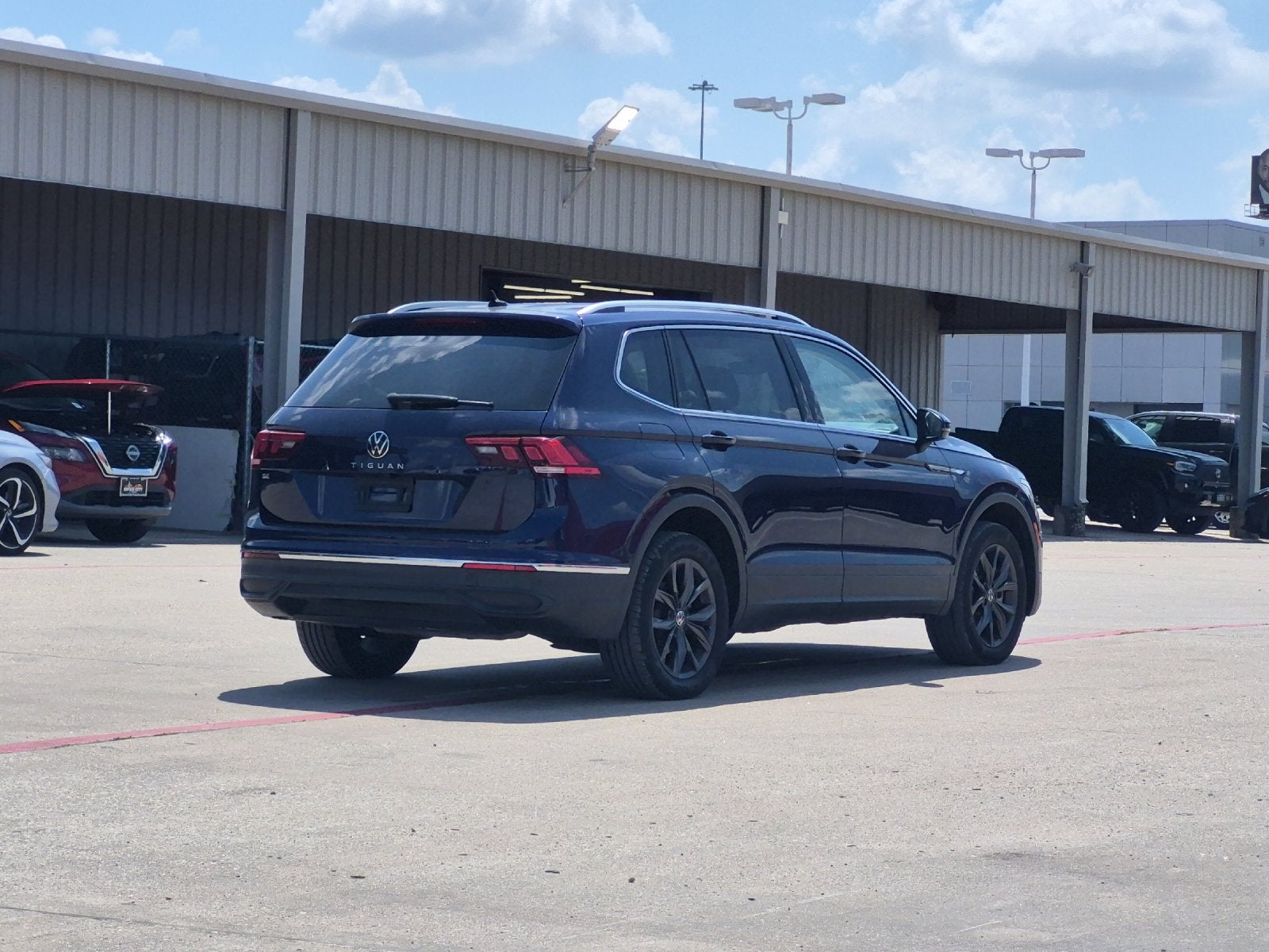 2023 Volkswagen Tiguan 2.0T SE
