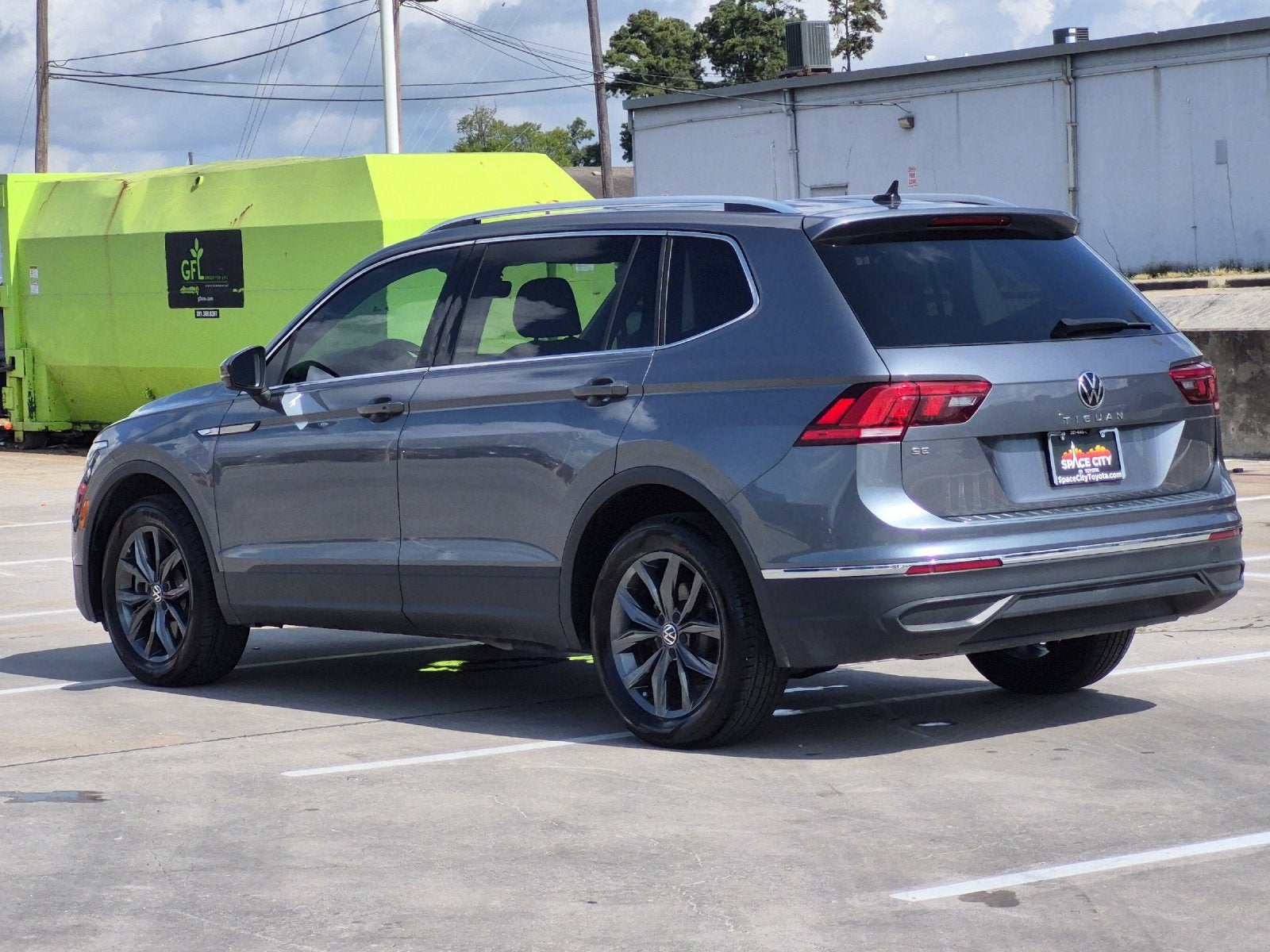 2023 Volkswagen Tiguan 2.0T SE