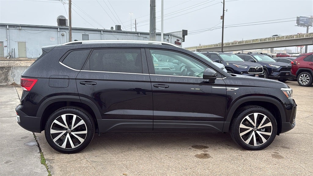 2024 Volkswagen Taos 1.5T SE