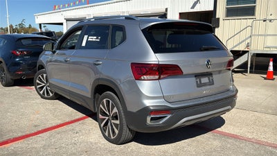 2024 Volkswagen Taos 1.5T SE