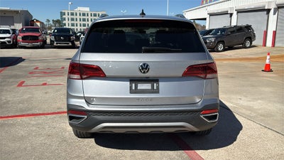 2024 Volkswagen Taos 1.5T SE