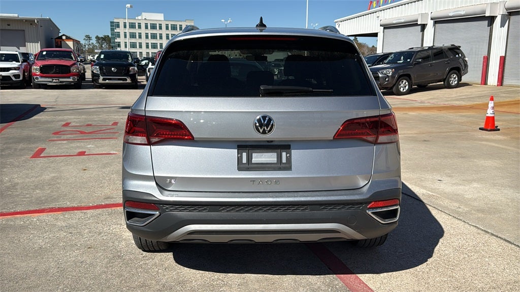 2024 Volkswagen Taos 1.5T SE
