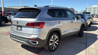 2024 Volkswagen Taos 1.5T SE
