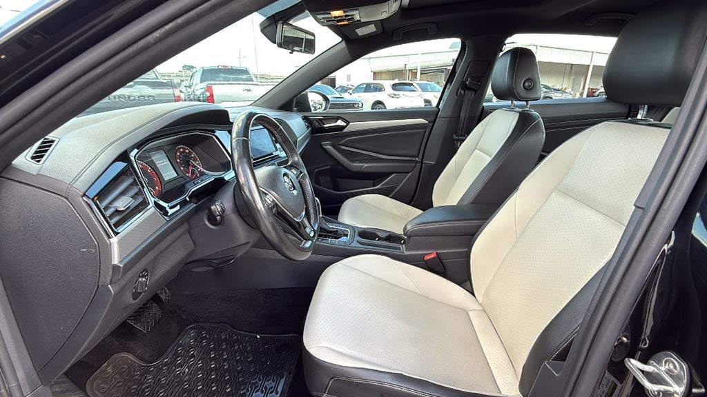 2019 Volkswagen Jetta R-Line