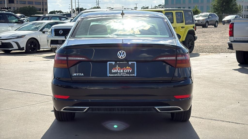 2019 Volkswagen Jetta R-Line