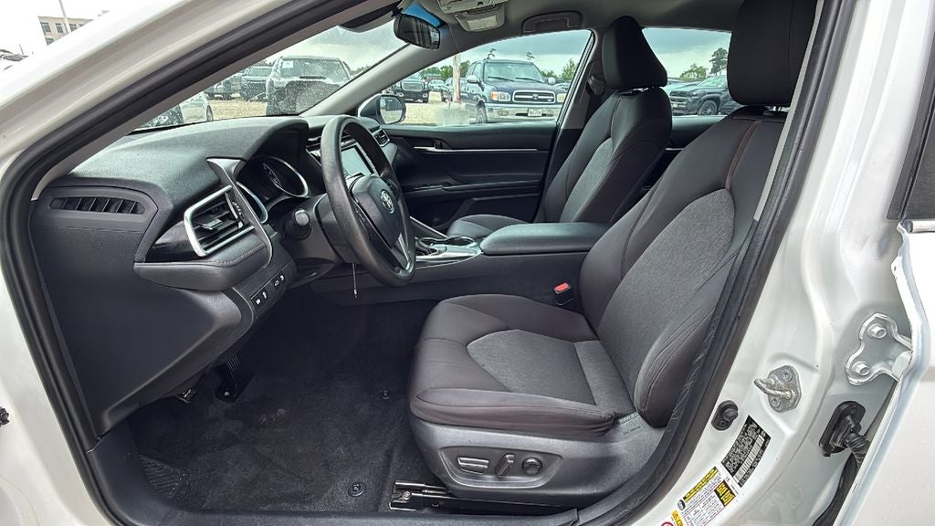 2018 Toyota CAMRY LE