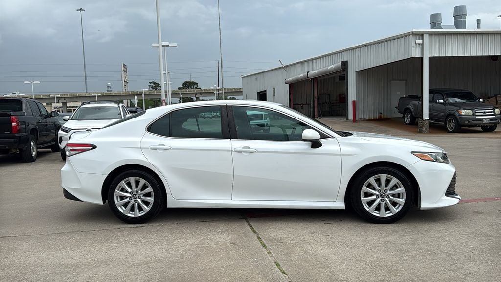 2018 Toyota CAMRY LE