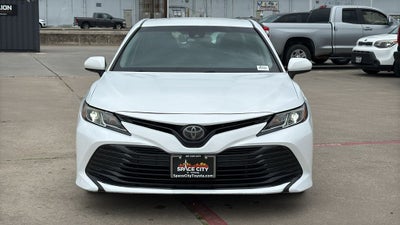 2018 Toyota CAMRY LE