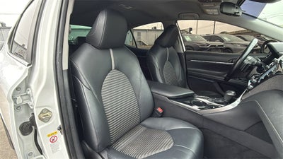 2019 Toyota CAMRY SE