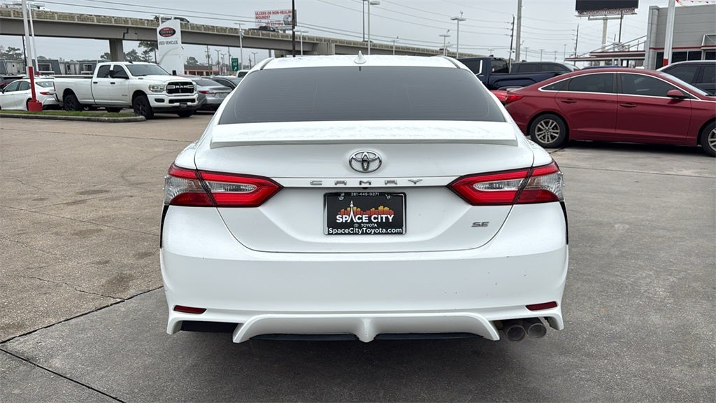 2019 Toyota CAMRY SE