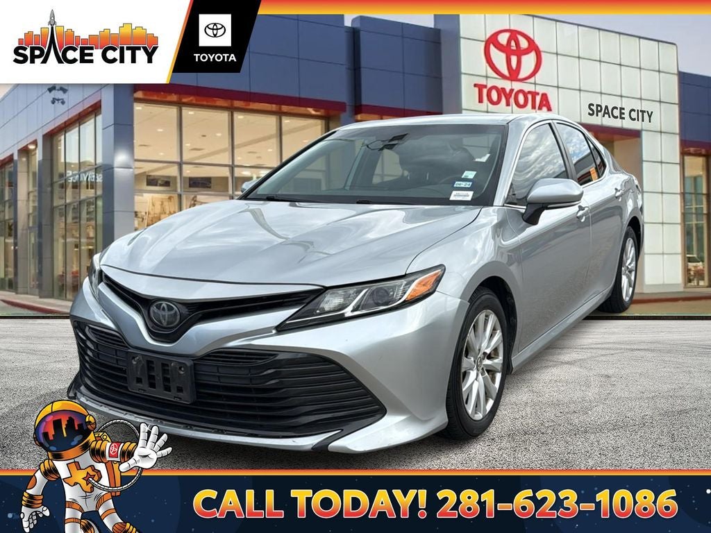 2019 Toyota CAMRY LE