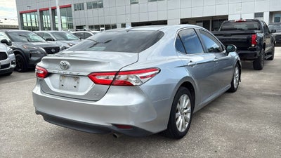 2019 Toyota CAMRY LE