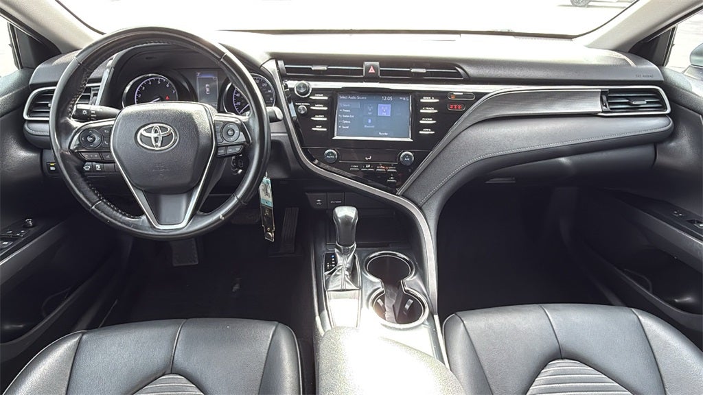 2019 Toyota CAMRY SE