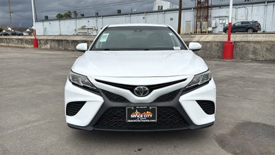 2019 Toyota CAMRY SE