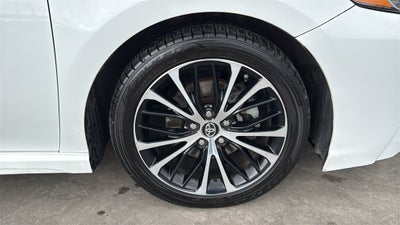 2019 Toyota CAMRY SE