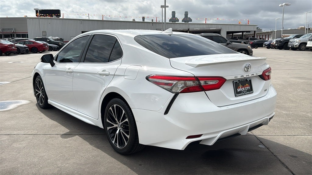 2019 Toyota CAMRY SE