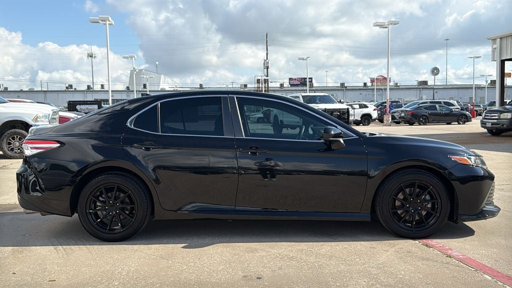 2019 Toyota CAMRY LE