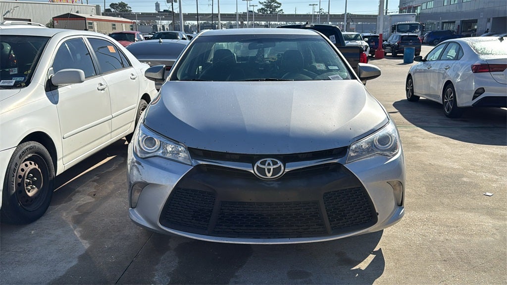 2016 Toyota CAMRY SE