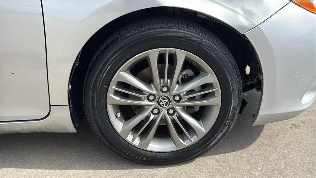 2016 Toyota CAMRY SE