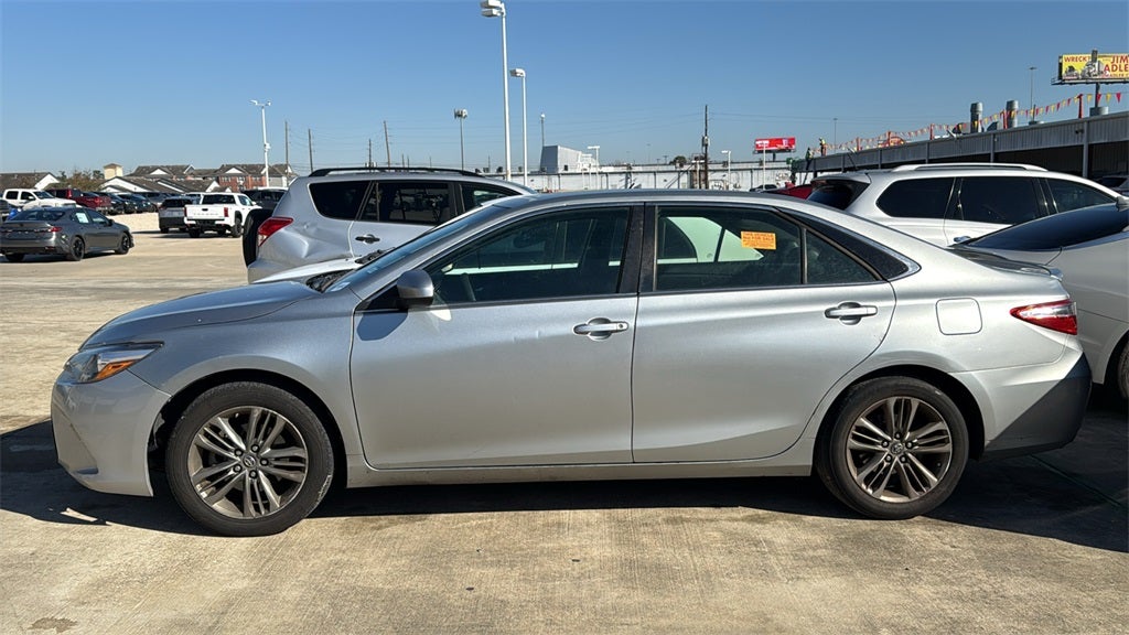 2016 Toyota CAMRY SE
