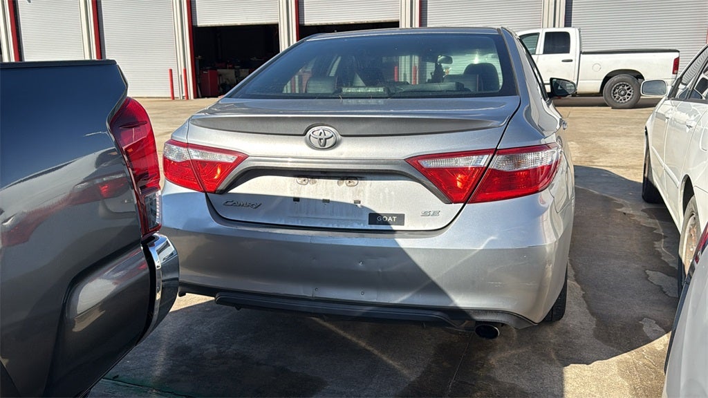2016 Toyota CAMRY SE