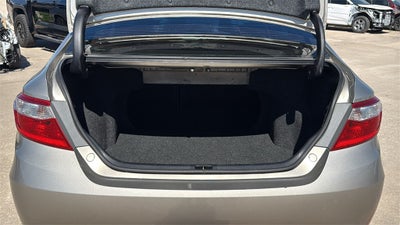 2015 Toyota CAMRY SE