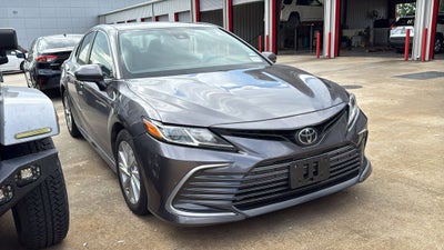 2022 Toyota CAMRY LE