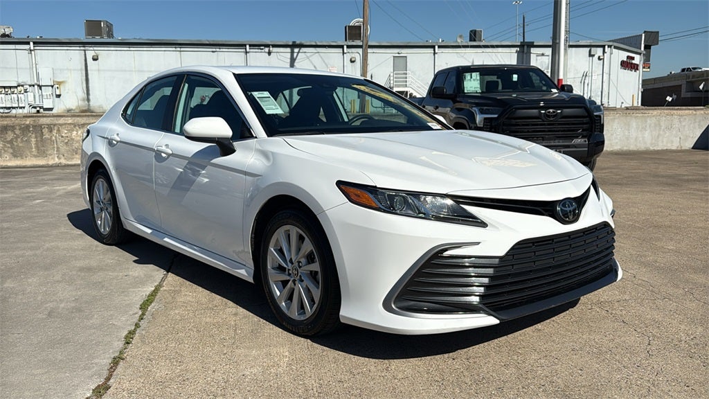 2024 Toyota CAMRY LE