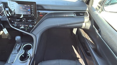 2024 Toyota CAMRY LE