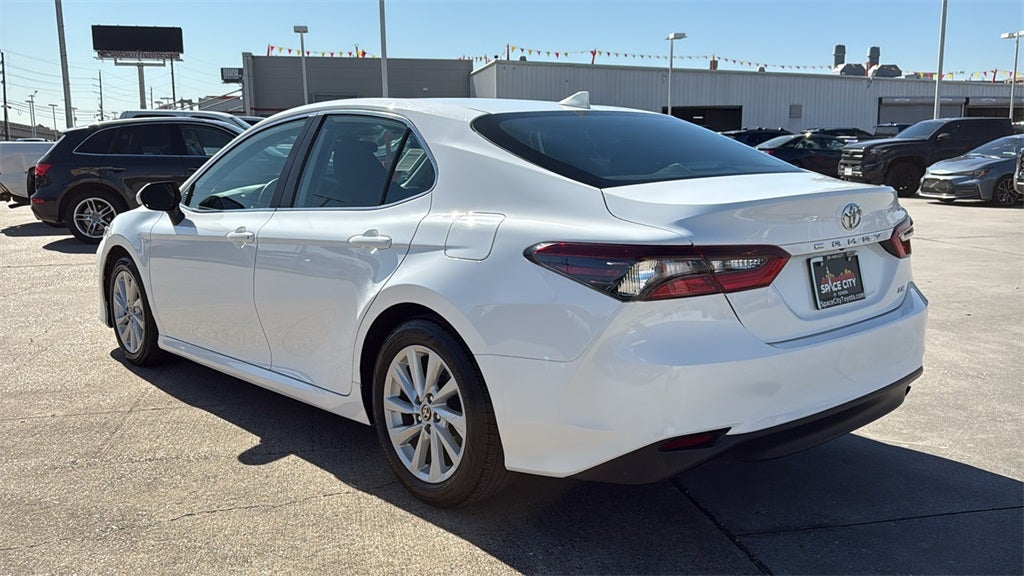 2024 Toyota CAMRY LE