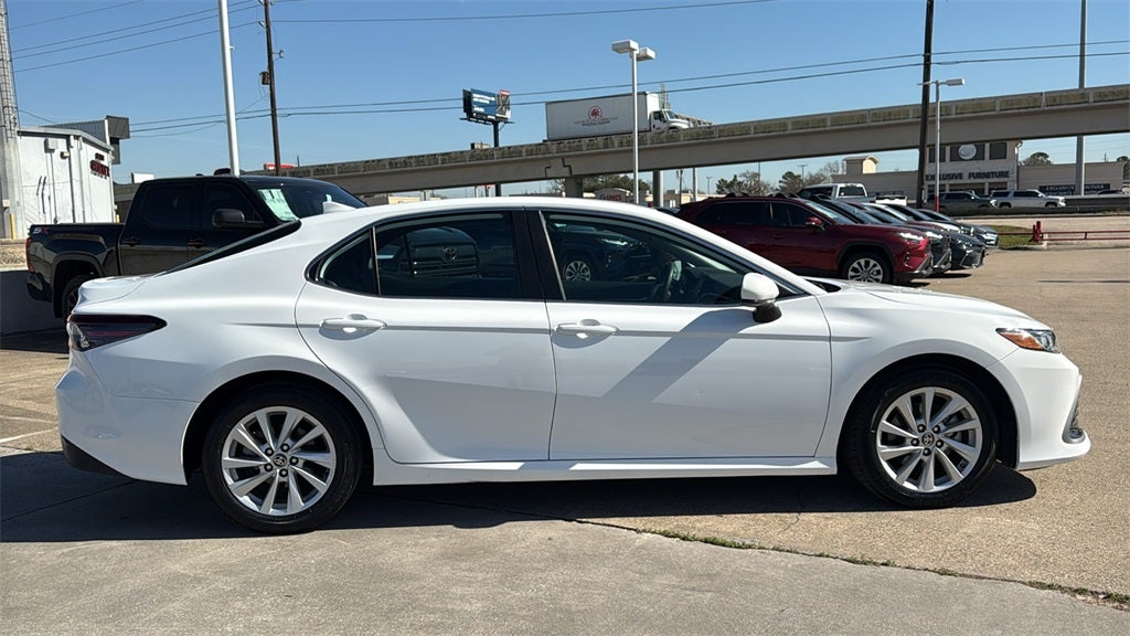2024 Toyota CAMRY LE