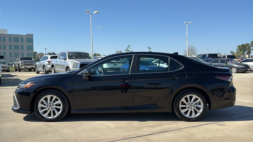 2024 Toyota CAMRY LE