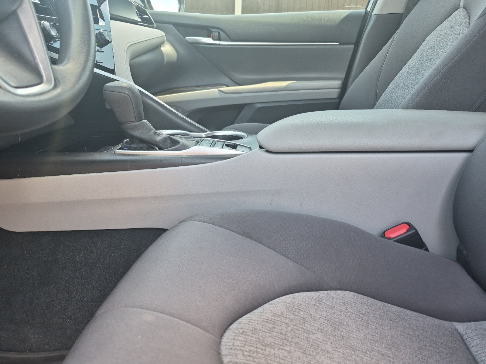 2023 Toyota Camry Hybrid LE