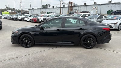 2025 Toyota CAMRY SE