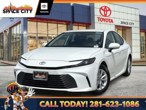 2025 Toyota CAMRY LE