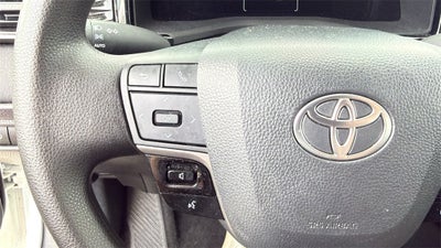 2025 Toyota CAMRY LE