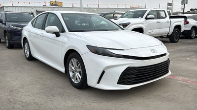 2025 Toyota CAMRY LE