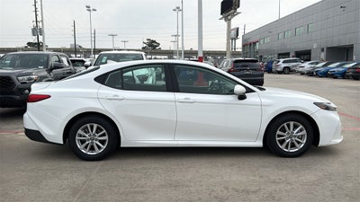 2025 Toyota CAMRY LE