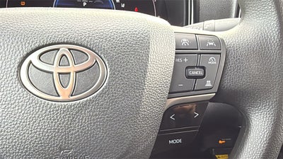 2025 Toyota CAMRY LE