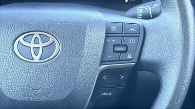 2025 Toyota CAMRY LE