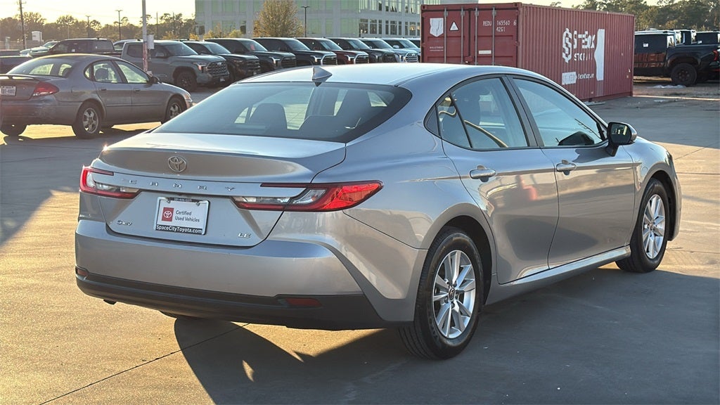 2025 Toyota CAMRY LE