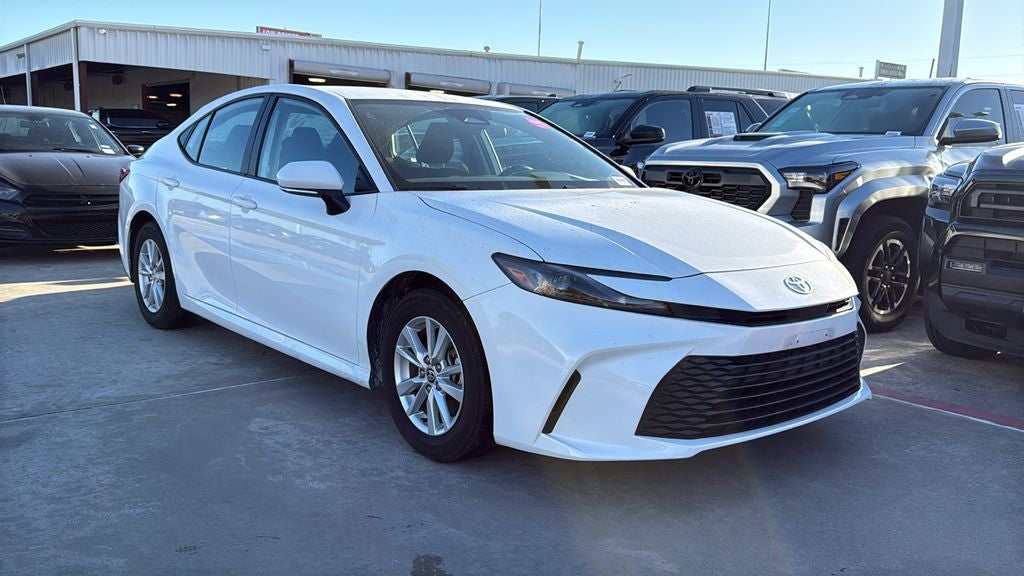 2025 Toyota CAMRY LE