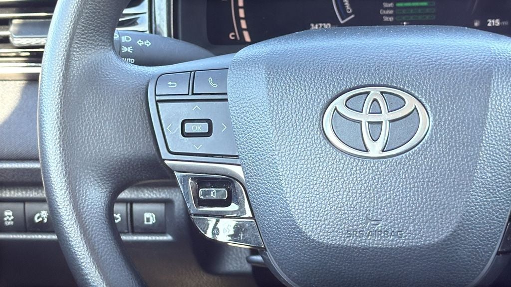 2025 Toyota CAMRY LE